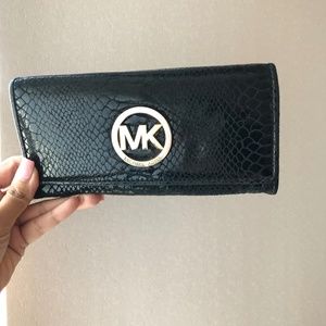 Micheal Kors Croc Wallet